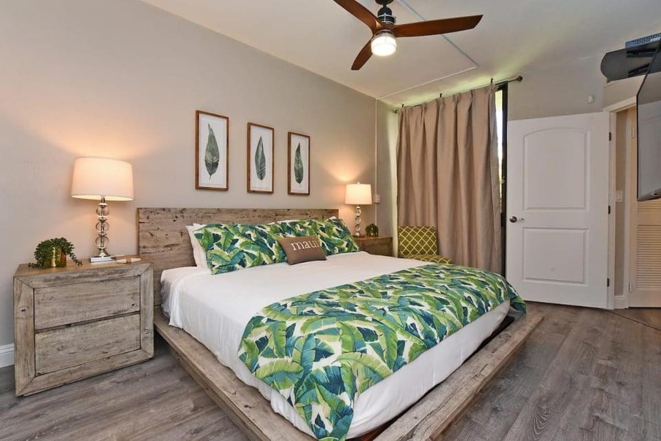 Kaanapali Shores 103 · KS 103 Remodeled OceanFront 2BD Condo w A House in Kaanapali