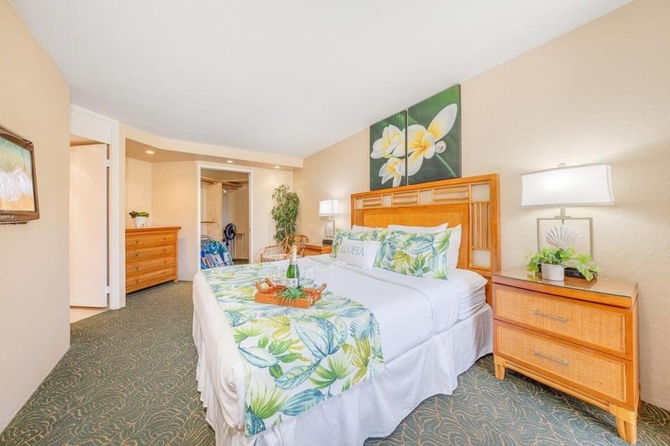 Kaanapali Shores 515 · KS 515 Updated 2Bedroom at BeachFron House in Kaanapali
