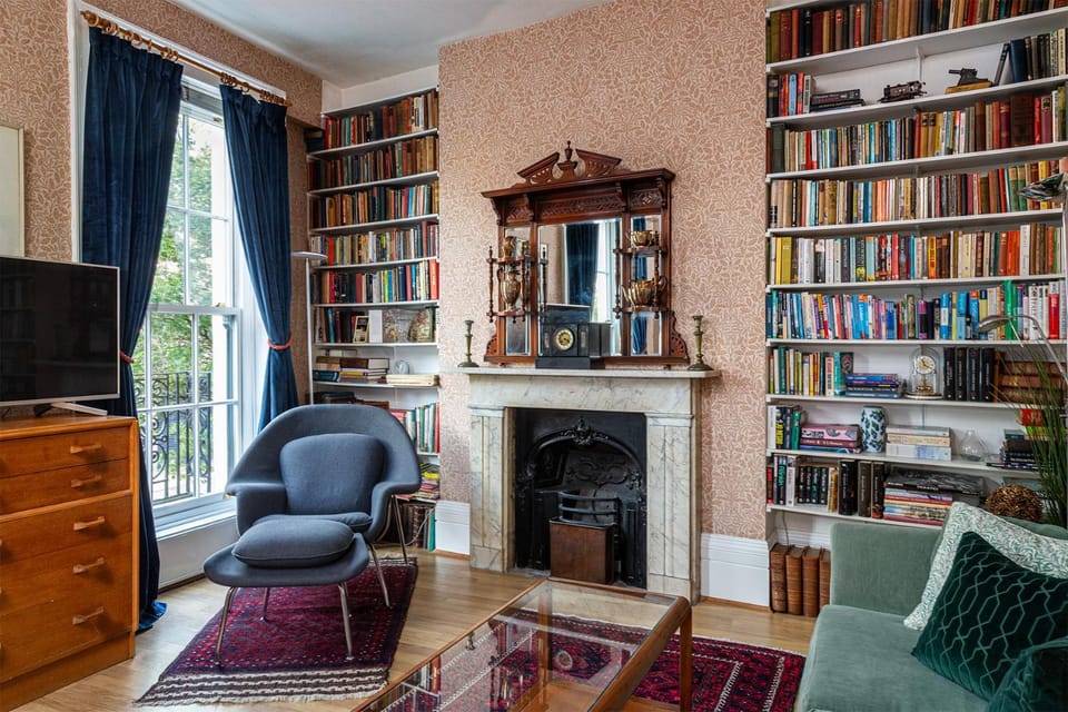 Library, Living room