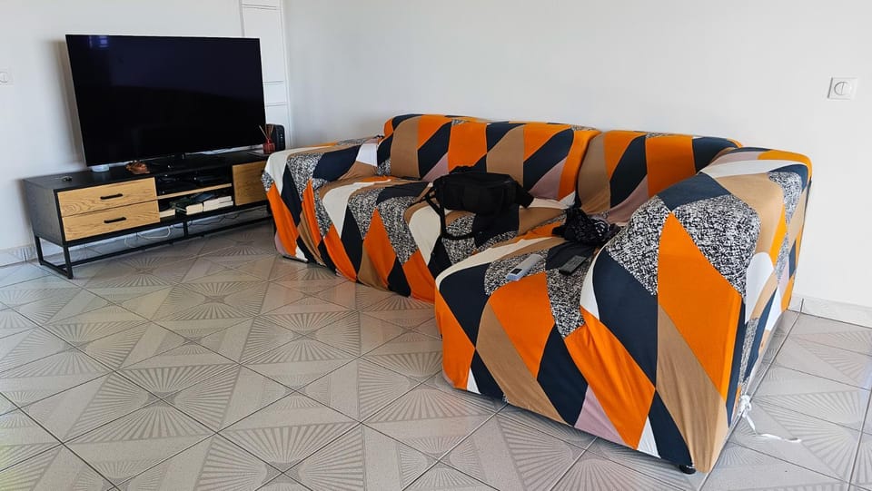 Communal lounge/ TV room, Living room, Lounge or bar
