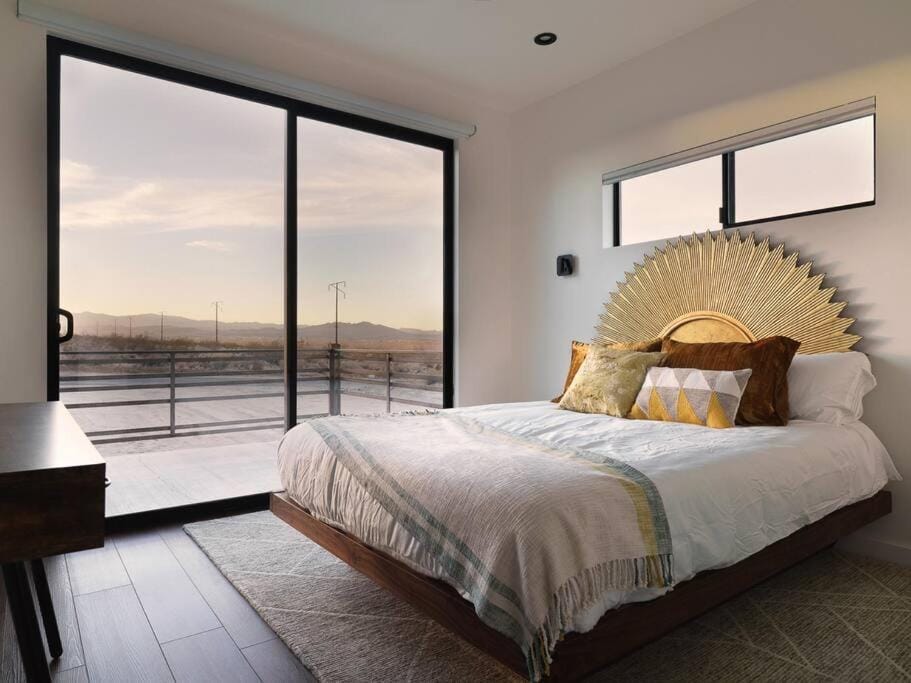 Panoramic Heaven - Luxury Designer Property w Spa House in Southern California