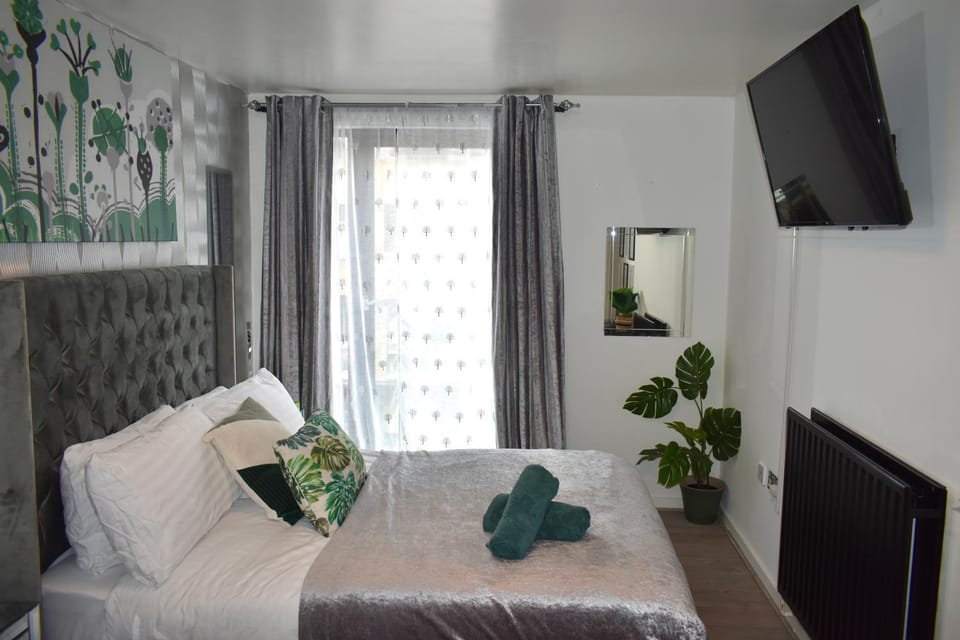 Tottenham Hotspurs Stays at the Gascoigne Suite Apartment in London
