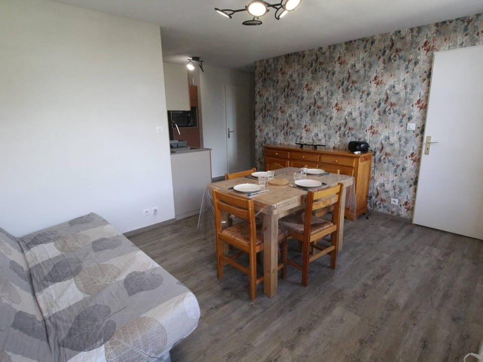 Luchon - 2 Pièces Cabine pour 6 Pers. avec Parking et Animaux admis - FR-1-313-226 Cabin in Catalonia