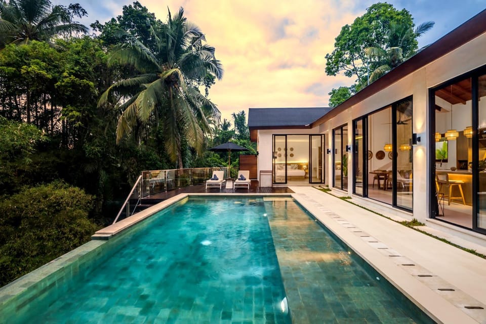Property building, Pool view, Swimming pool, sunbed