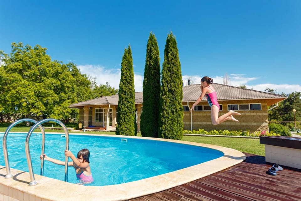 Swimming pool, Swimming pool