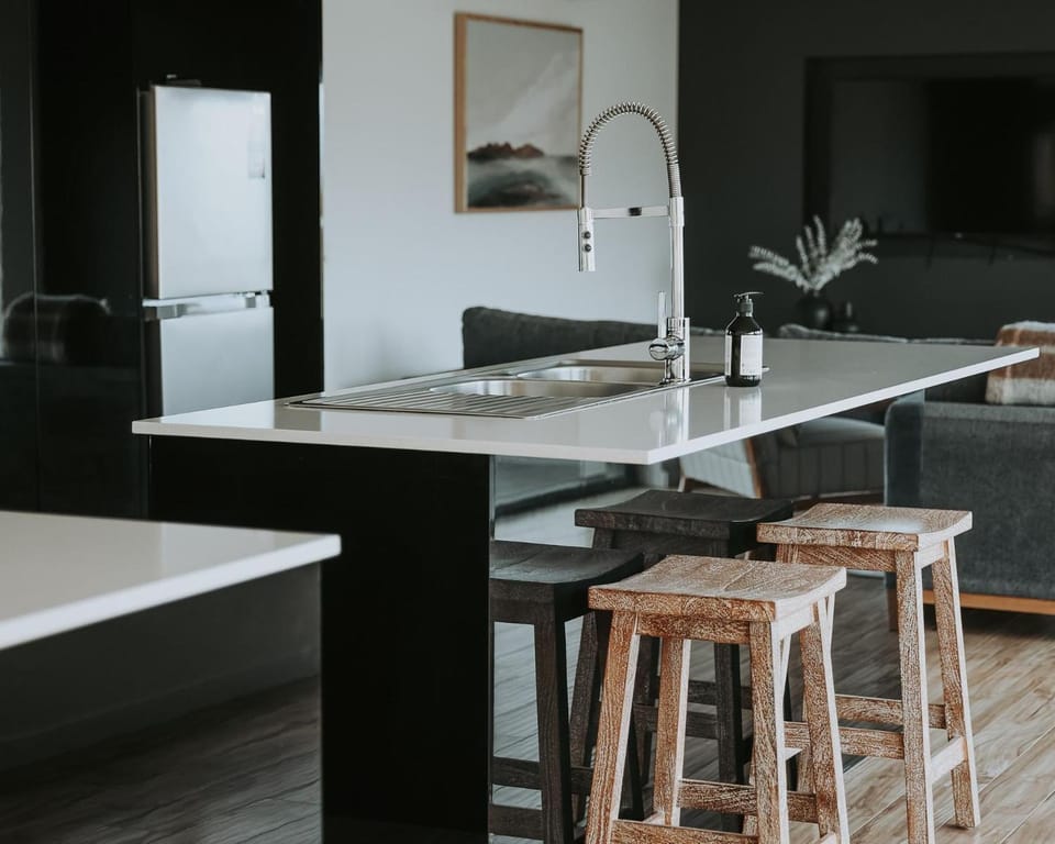 Tranmere Seaside Serenity Apartment in Tasmania