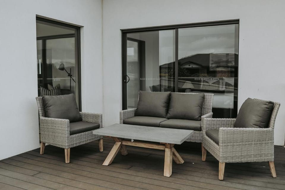 Tranmere Seaside Serenity Apartment in Tasmania