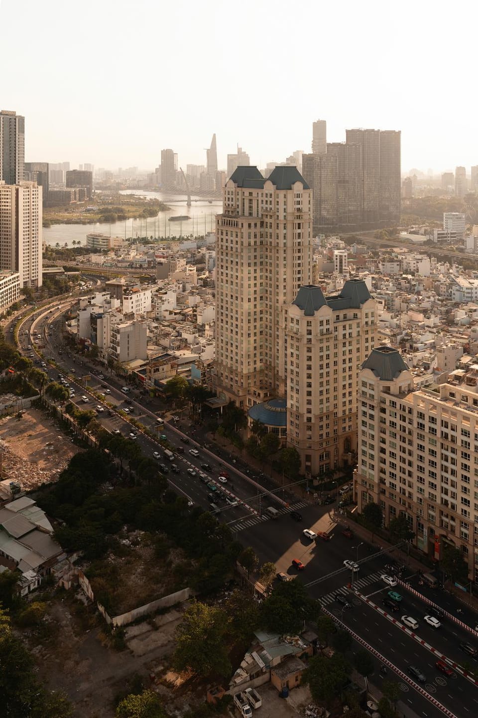 Property building, Day, Neighbourhood, Bird's eye view, City view, Street view, Location