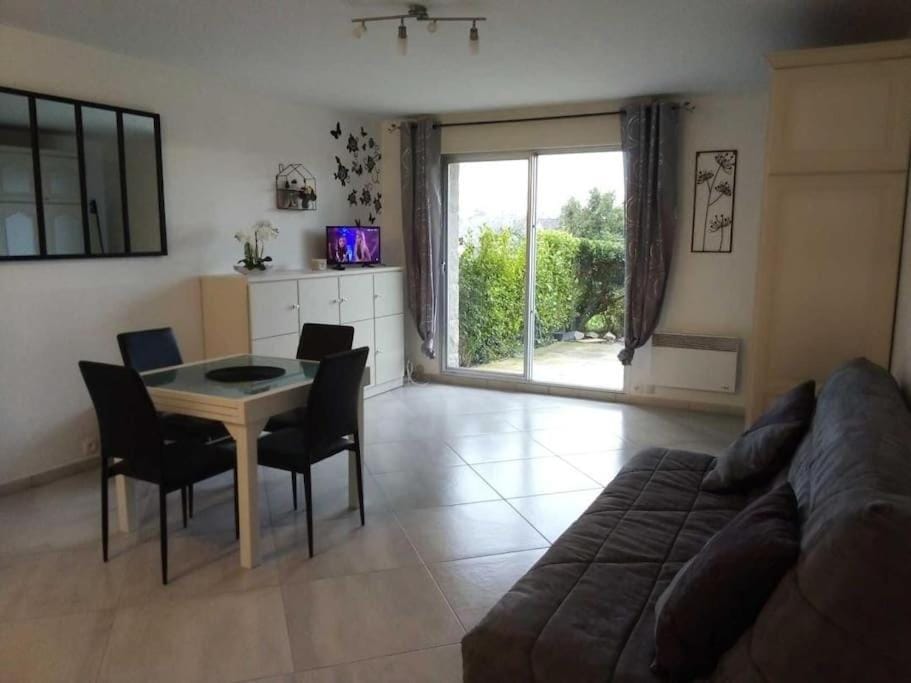 Appartement a 2 pas de la plage Apartment in Brittany