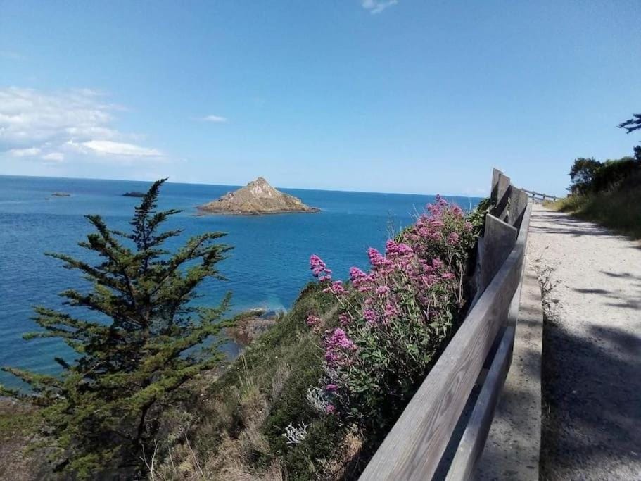 Appartement a 2 pas de la plage Apartment in Brittany