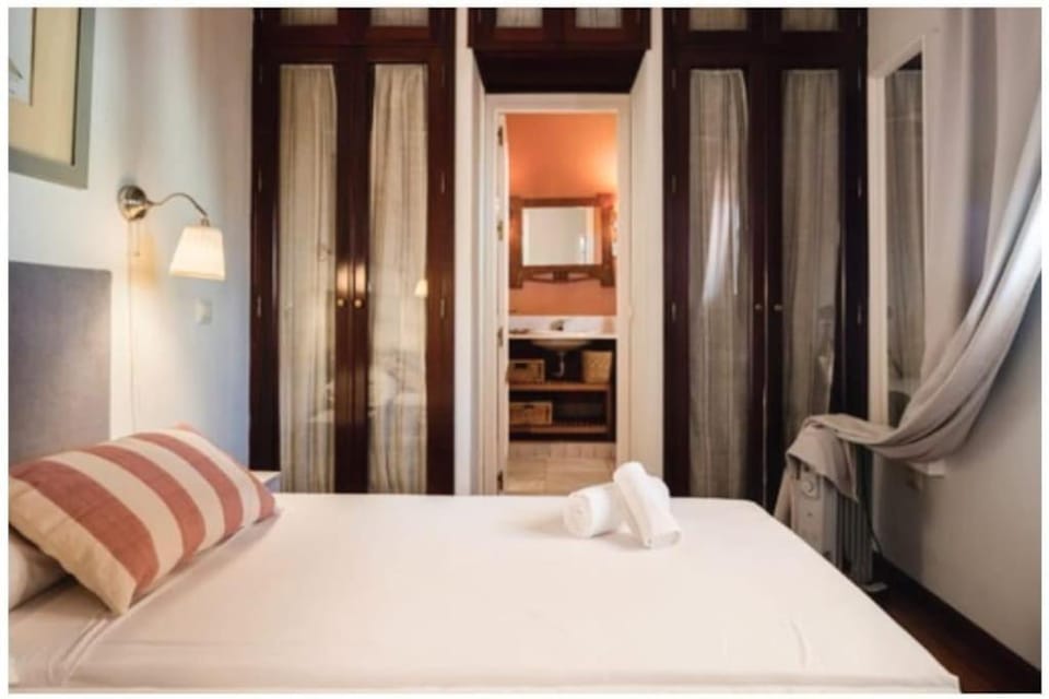 Apartamentos RG Puerta de Jerez Apartment in Seville