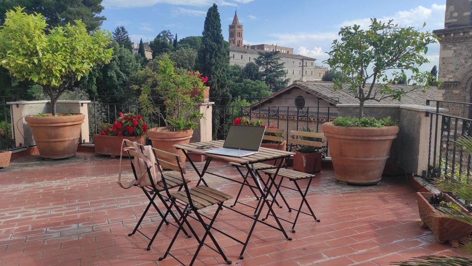 View (from property/room), Balcony/Terrace