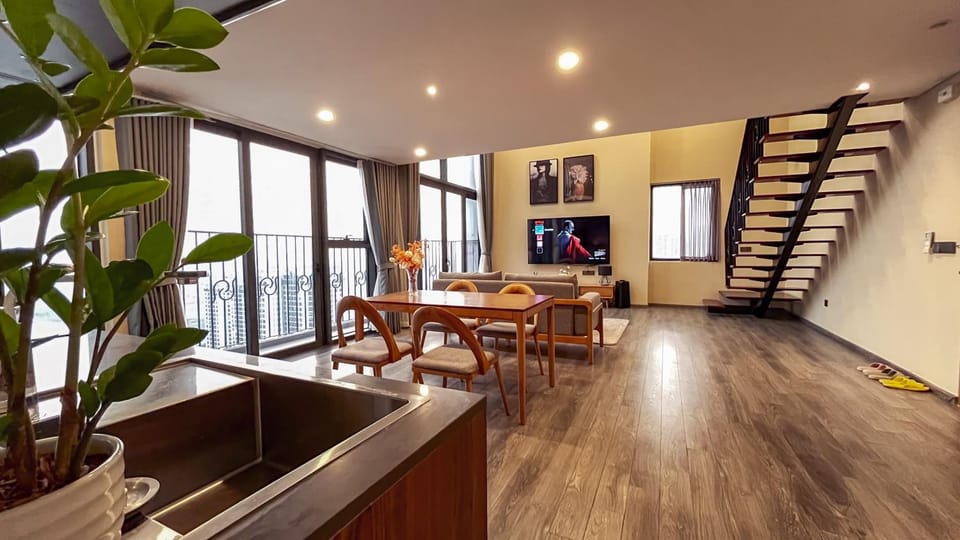 Communal lounge/ TV room, TV and multimedia, Kitchen or kitchenette, Living room, Seating area, Dining area, Evening entertainment