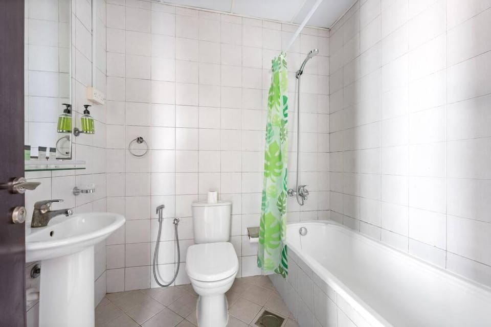 StoneTree - DEC Tower 2 Studio - Dubai Marina Apartment in Dubai