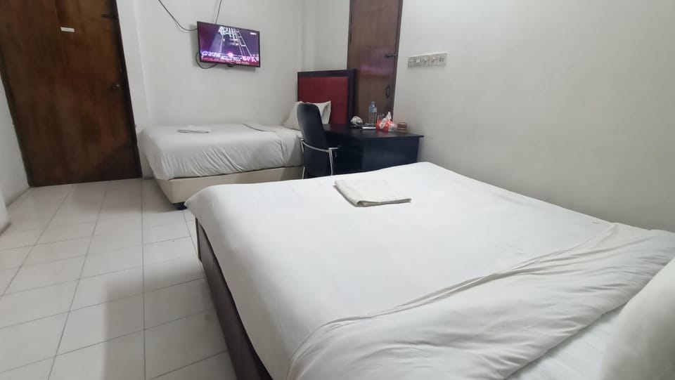Hotel Golden Bird Hotel in Dhaka