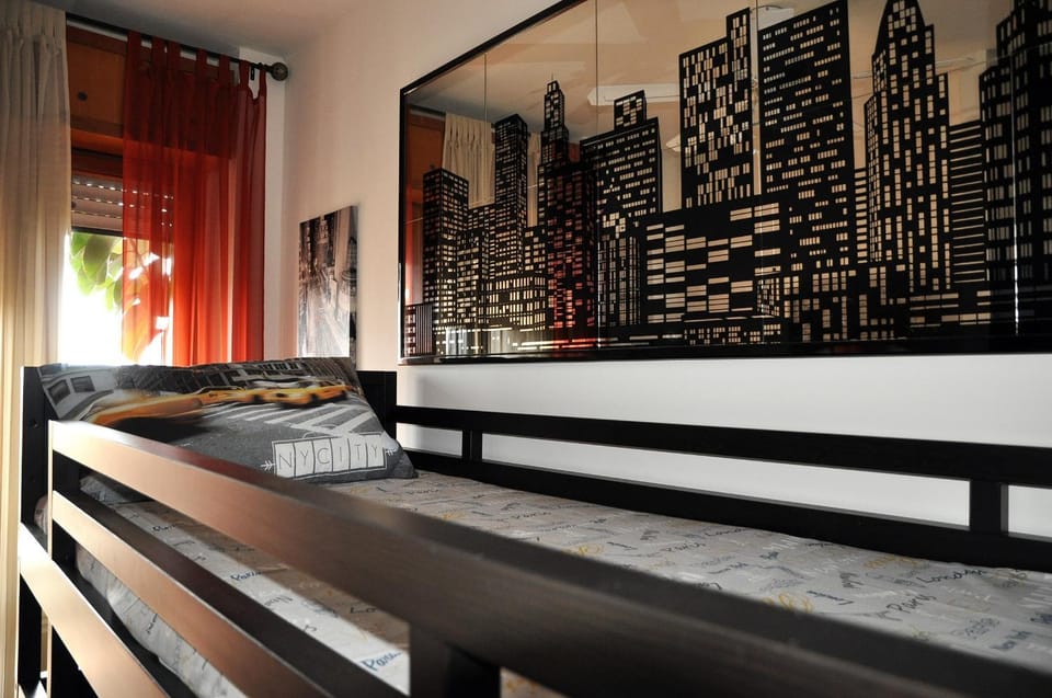 bunk bed