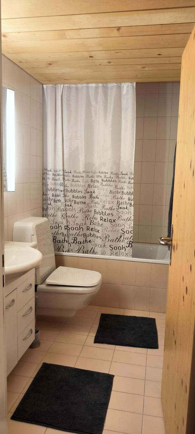 Toilet, Bathroom, Bath