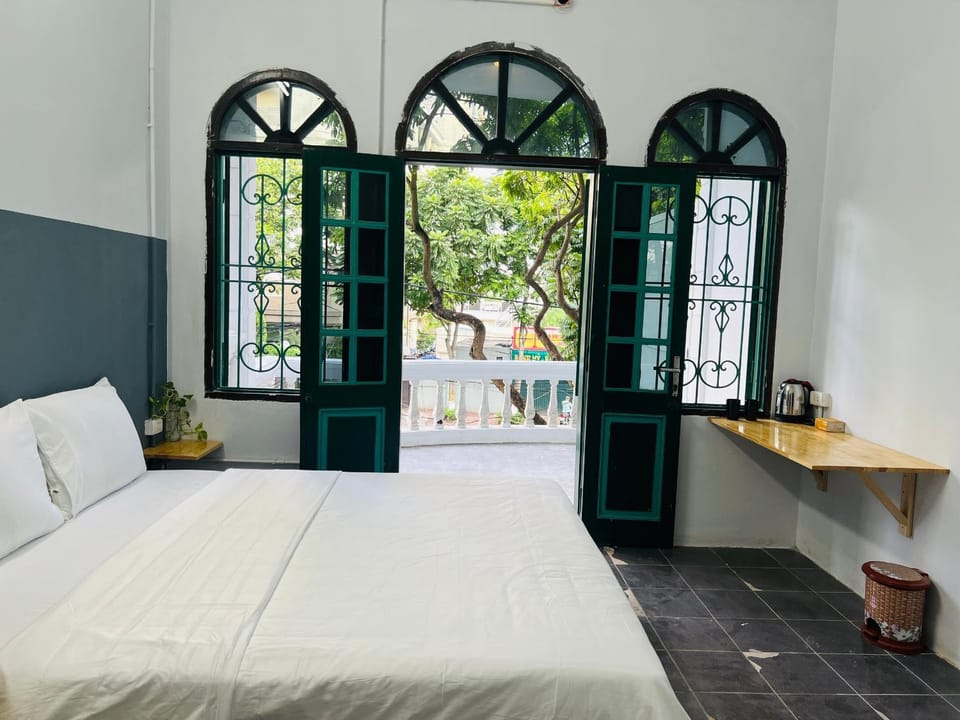 View (from property/room), Balcony/Terrace, Photo of the whole room