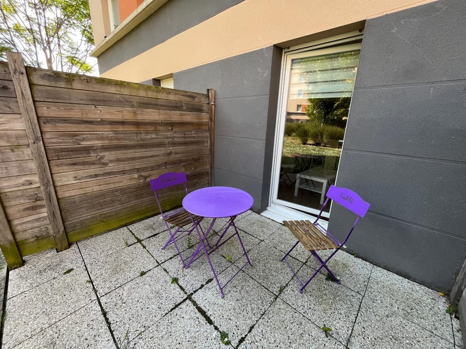 Acajou, Studio avec terrasse et parking privé Apartment in Caen