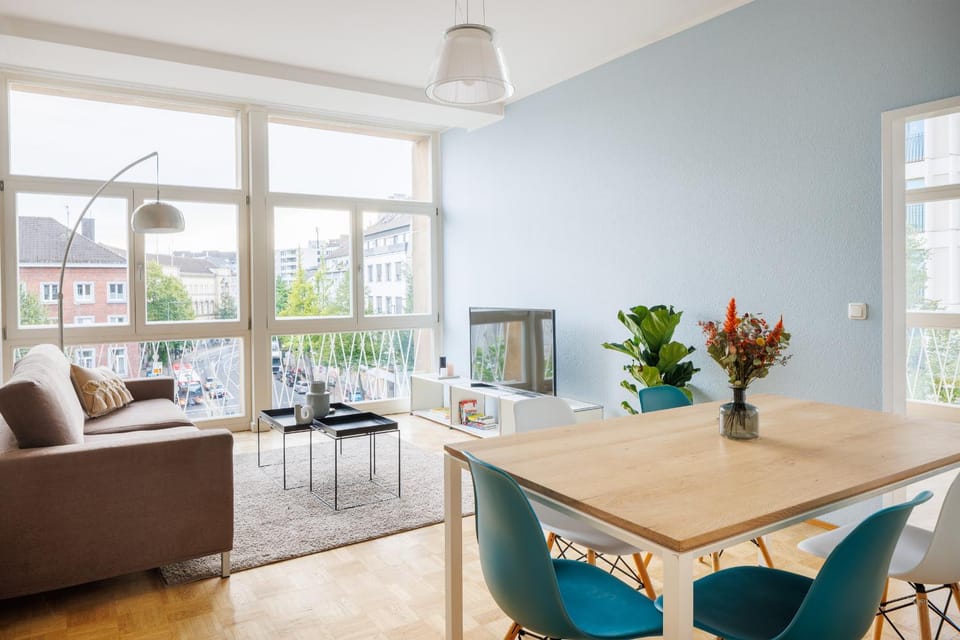TV and multimedia, Dining area