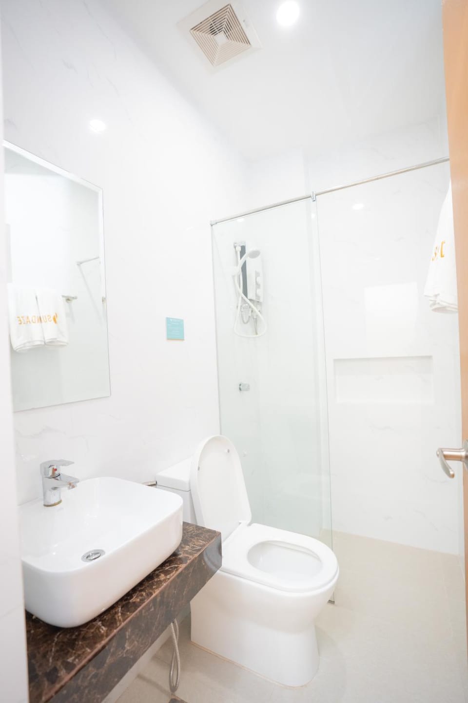 Sundaze Hotel Hotel in Naga