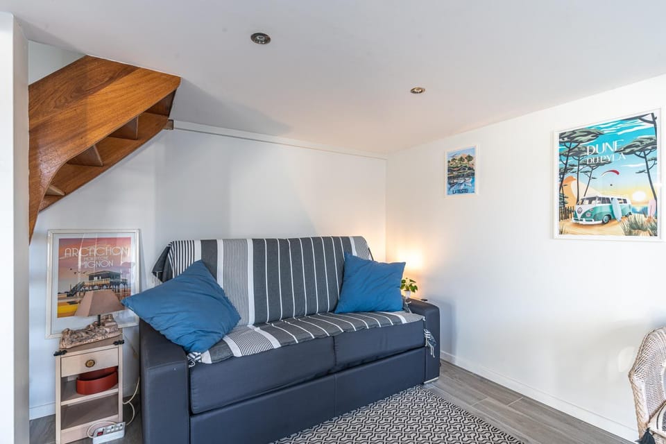 Property building, Living room