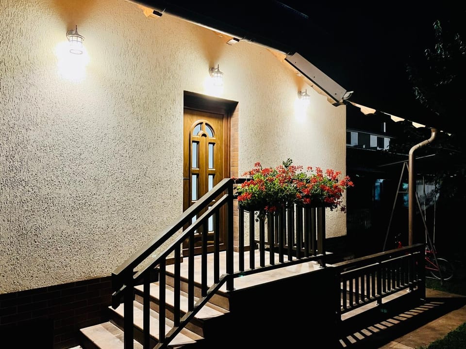 Property building, Night, Balcony/Terrace