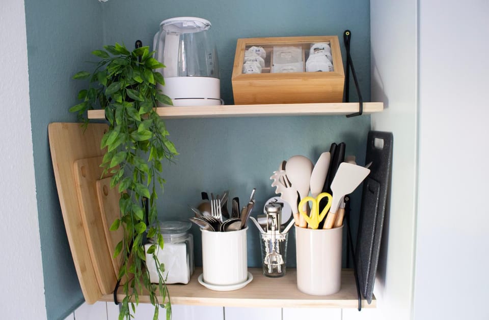 Coffee/tea facilities, Kitchen or kitchenette, kitchen, kitchen