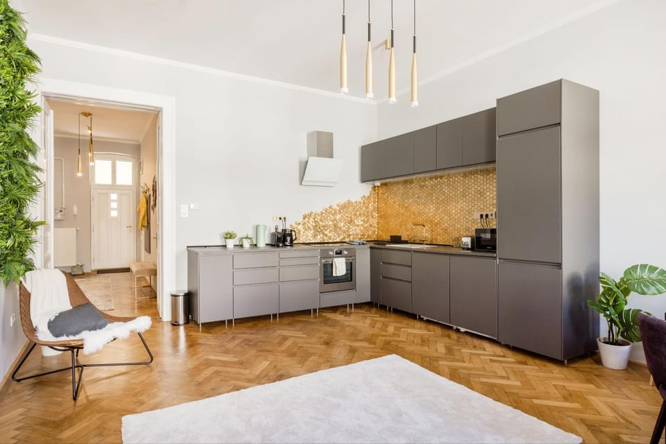 Kitchen or kitchenette, Living room