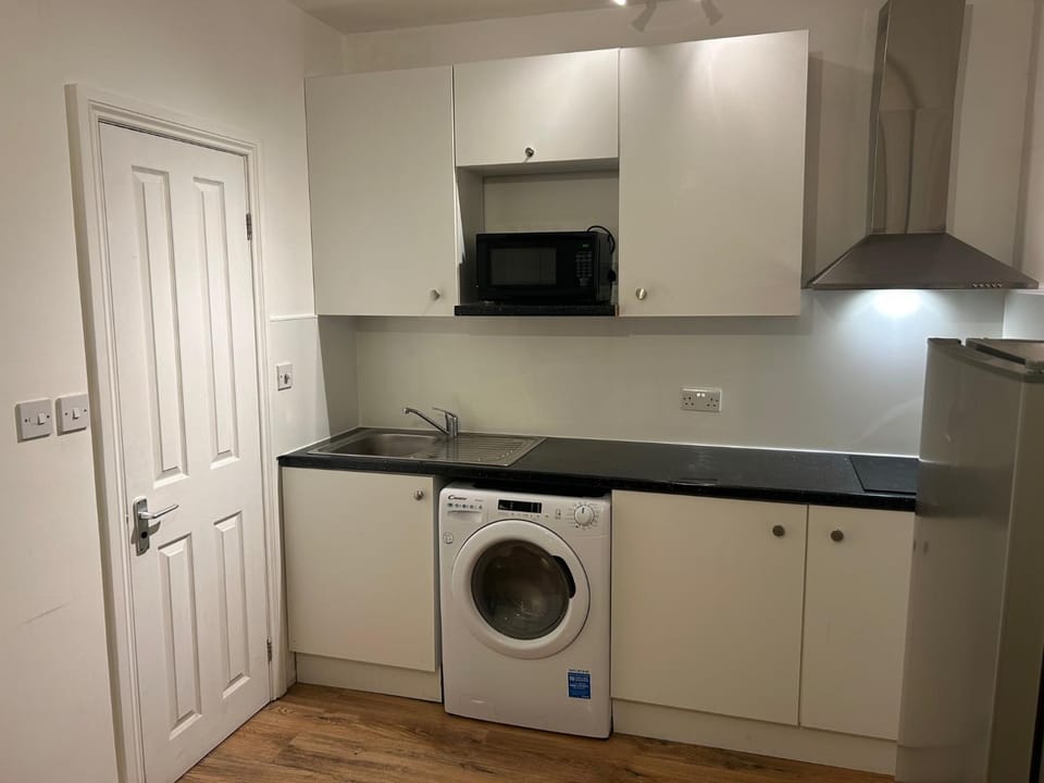 Lovely Studio near Heathrow - 77VFR4 Apartment in Hounslow