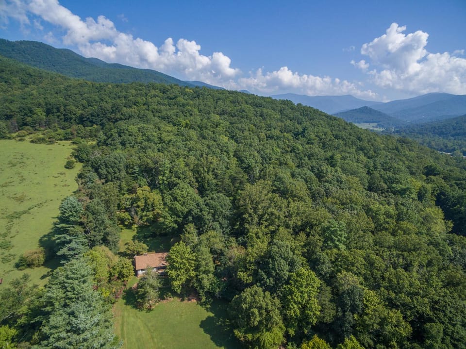 Carrie's Escape House in Black Mountain