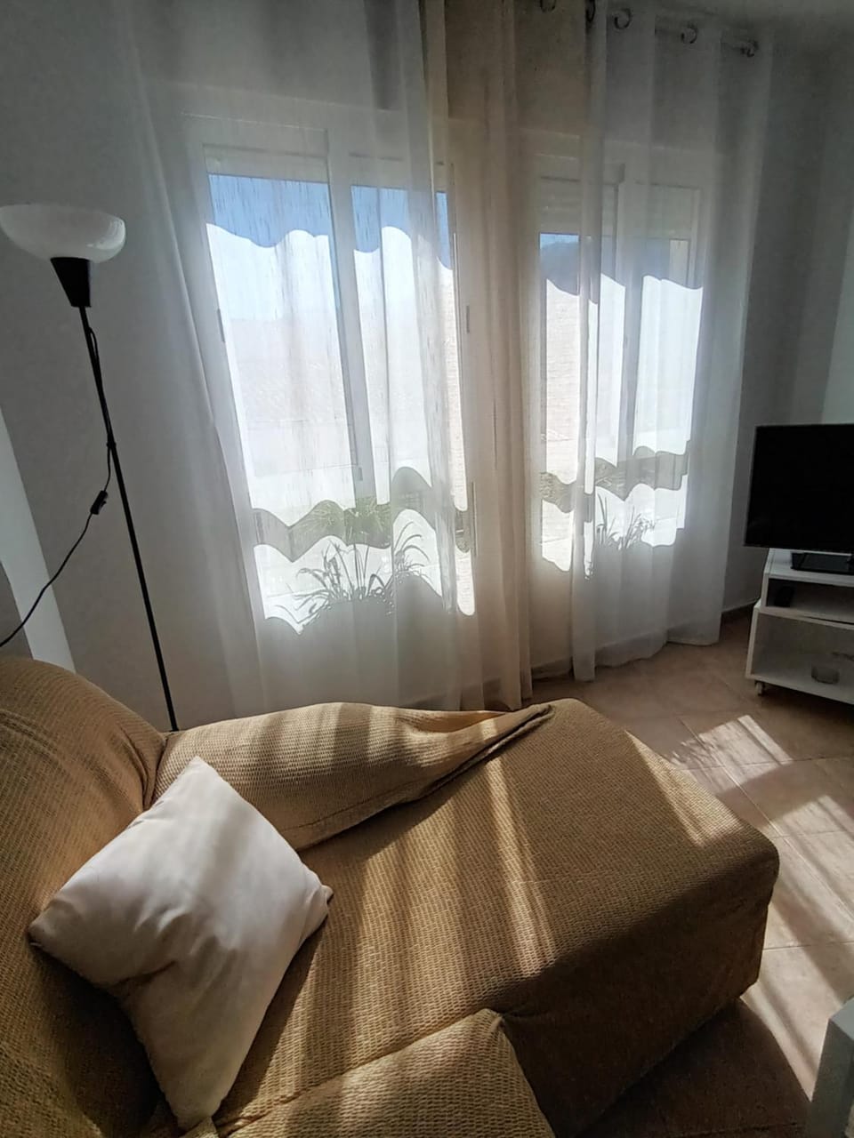 TV and multimedia, Photo of the whole room