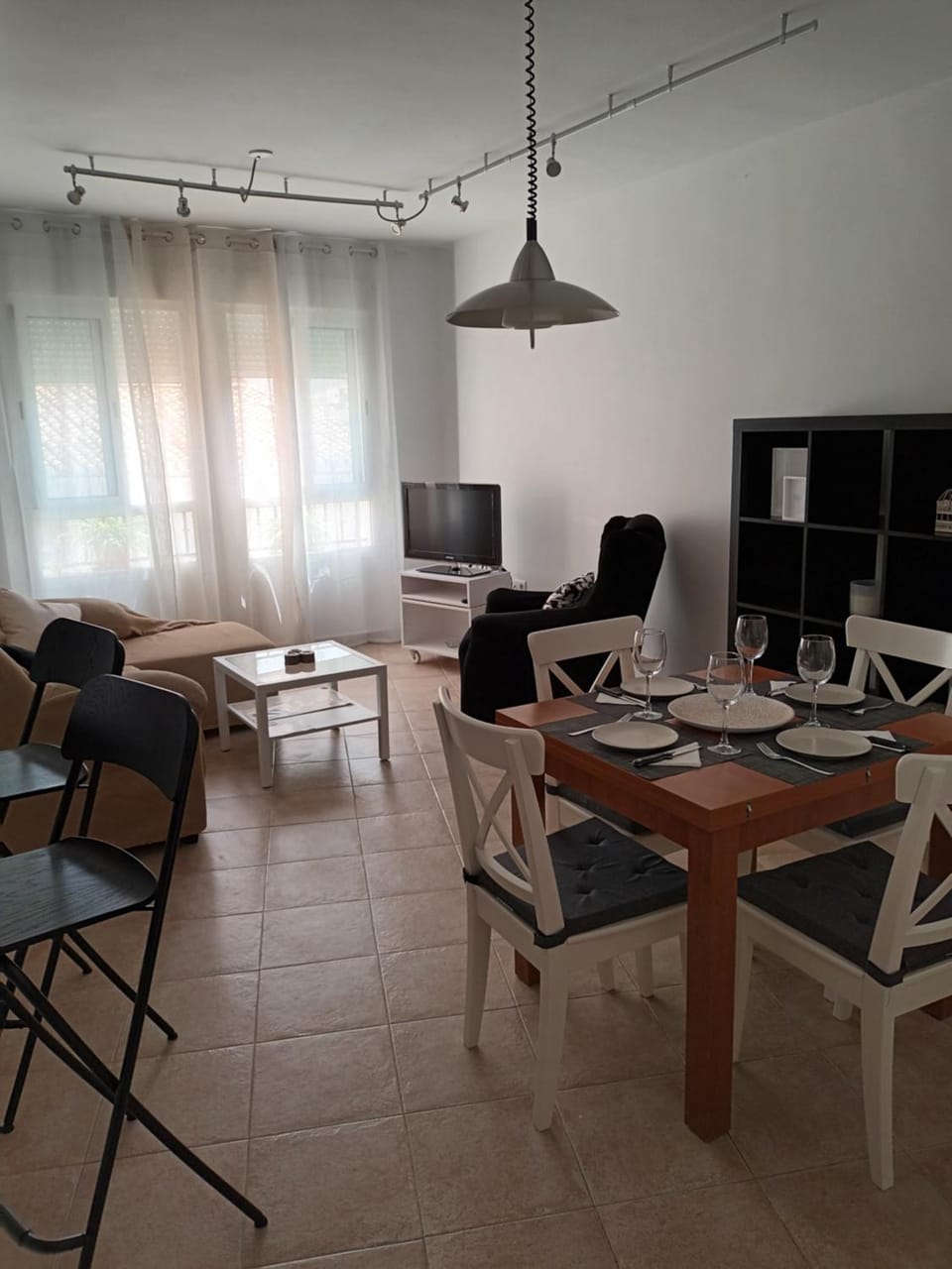 TV and multimedia, Living room, Seating area, Dining area, hair dresser