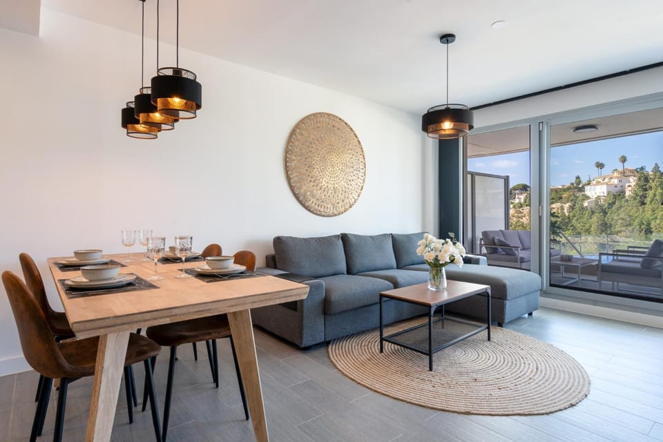 Living room, Seating area, Dining area