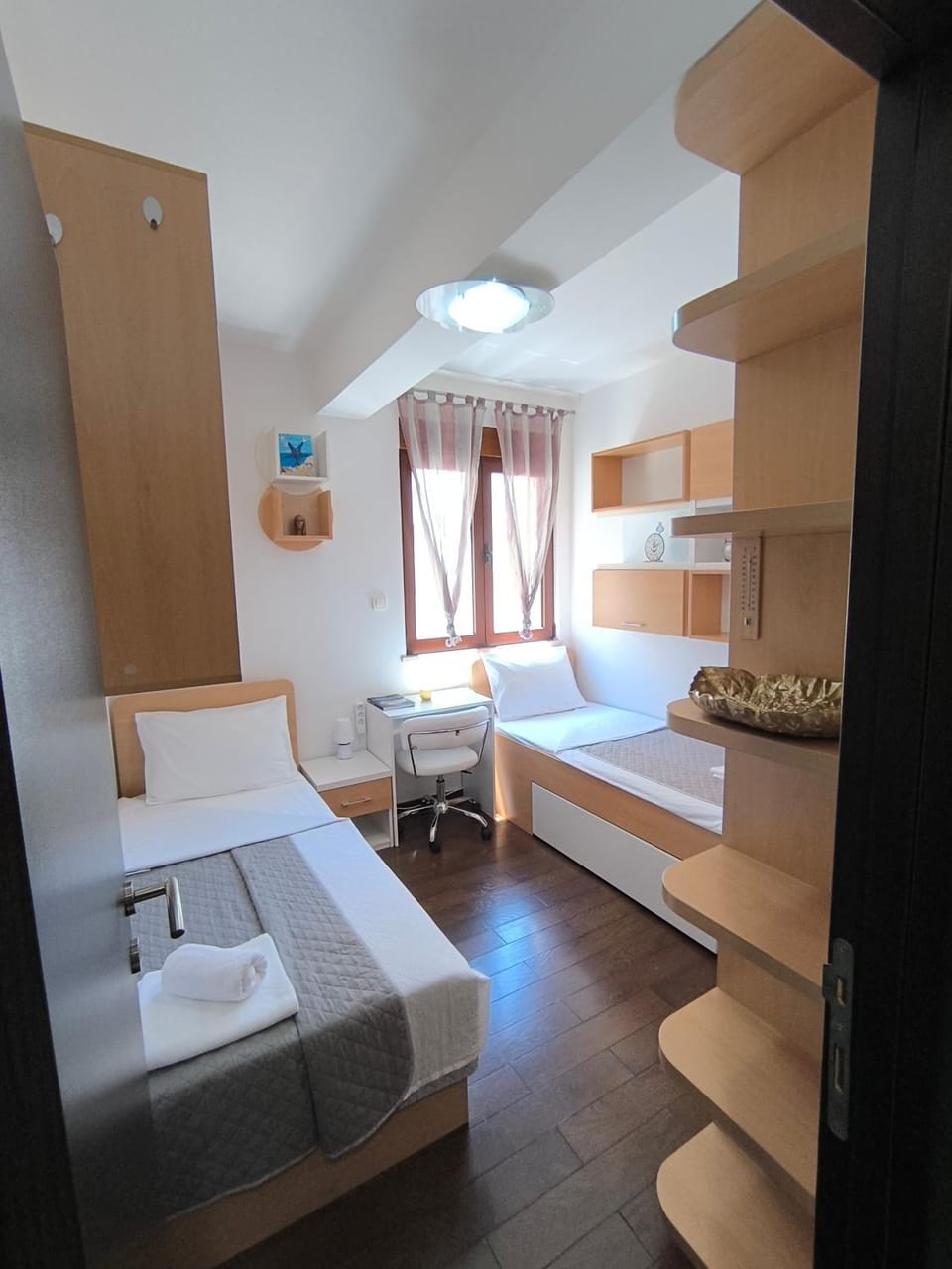 Four season seaview - lovely 2 bedroom apartment Apartment in Dobrota