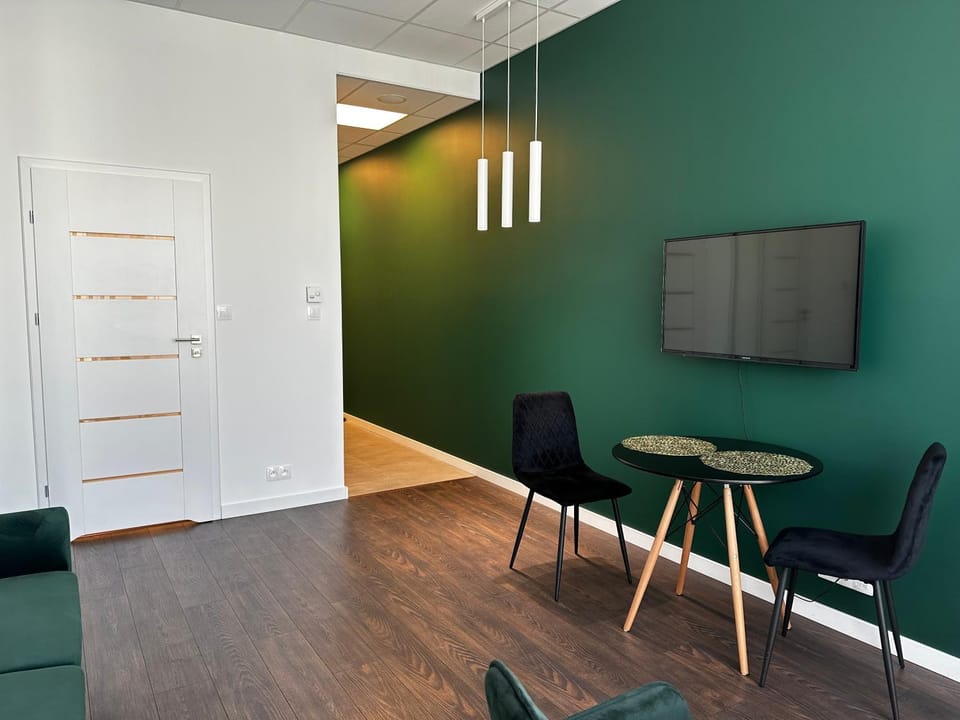 TV and multimedia, Dining area