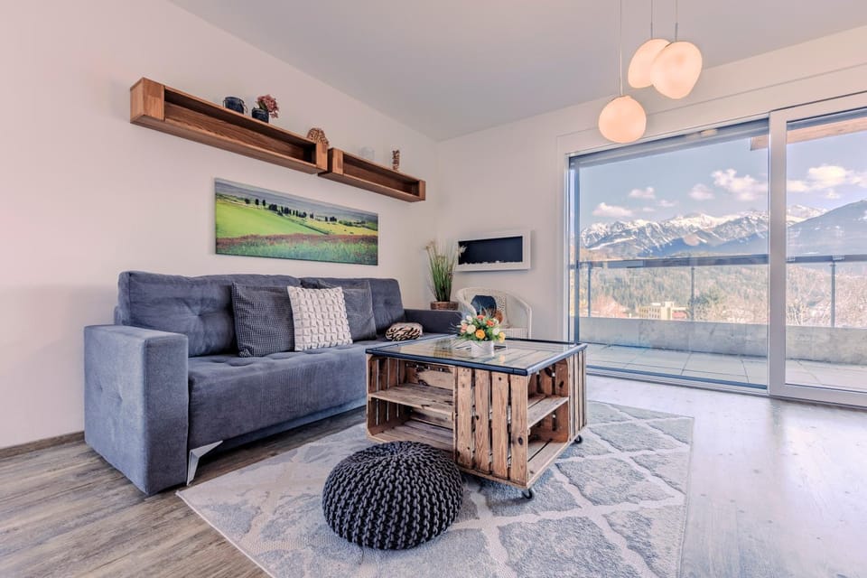 Natural landscape, Living room