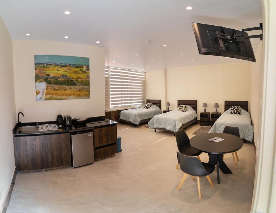 Bed, Kitchen or kitchenette, Photo of the whole room, Bedroom