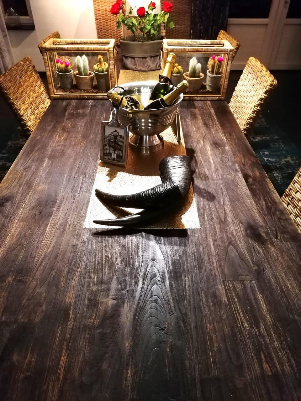 Communal lounge/ TV room, Food and drinks