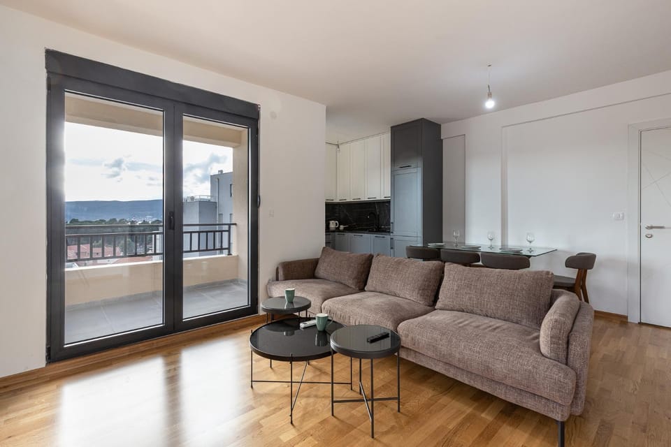 Balcony/Terrace, Living room