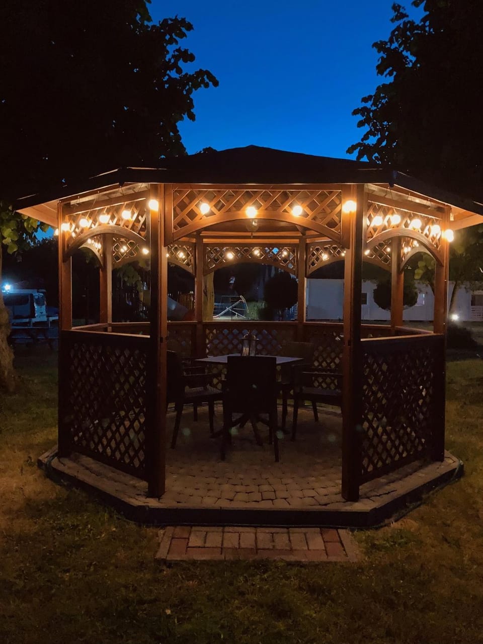 Night, BBQ facilities