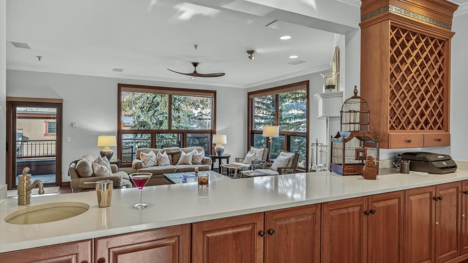 Living room, Seating area, furniture