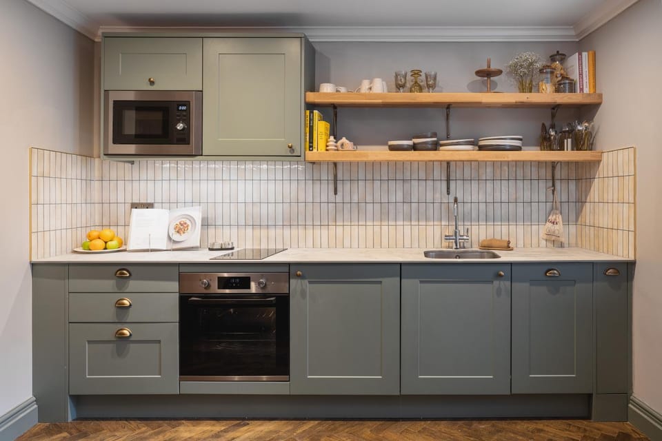 Kitchen or kitchenette, minibar, pet friendly, stove