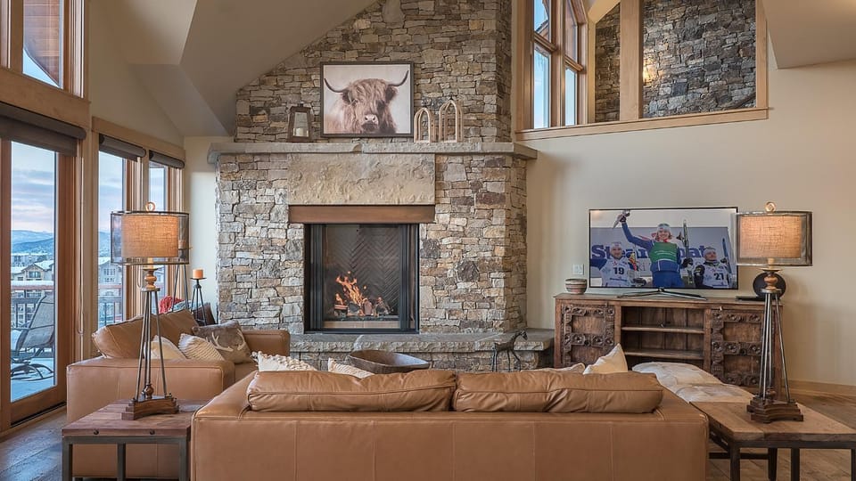 View (from property/room), Balcony/Terrace, Living room, fireplace