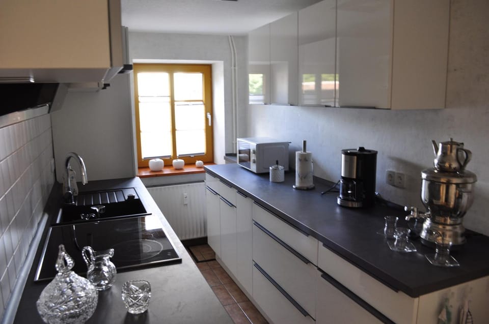 Coffee/tea facilities, Kitchen or kitchenette, dishwasher, minibar, pet friendly, stove, toaster