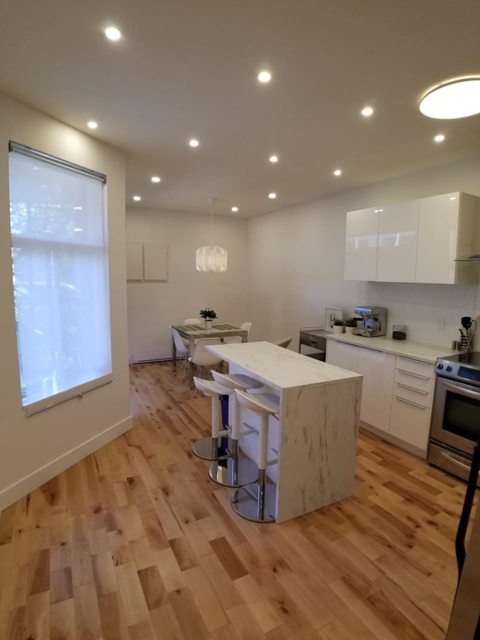 3 bedroom near Olympic Stadium Apartment in Laval
