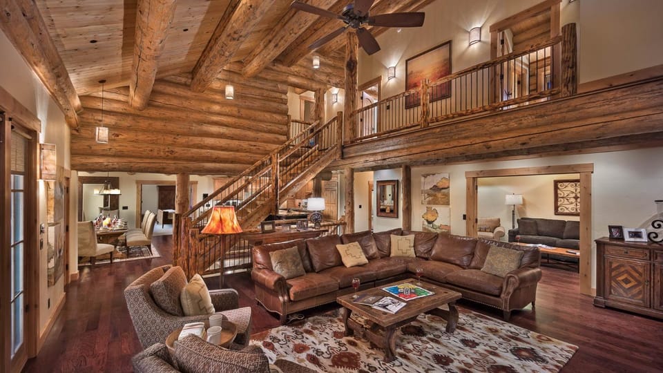 Living room, Seating area, furniture