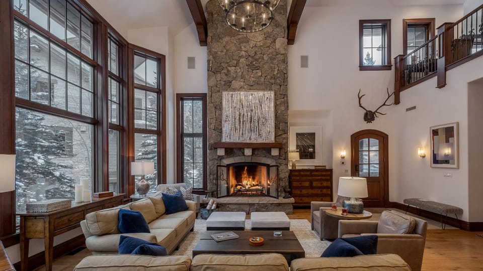 Living room, Seating area, fireplace