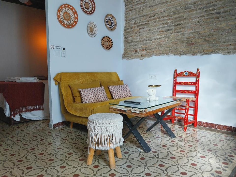 Living room, Seating area