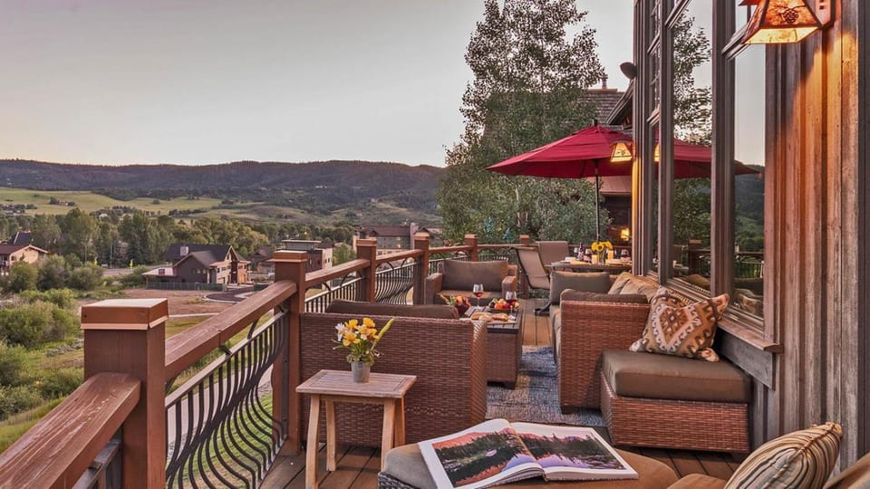 View (from property/room), Balcony/Terrace, furniture